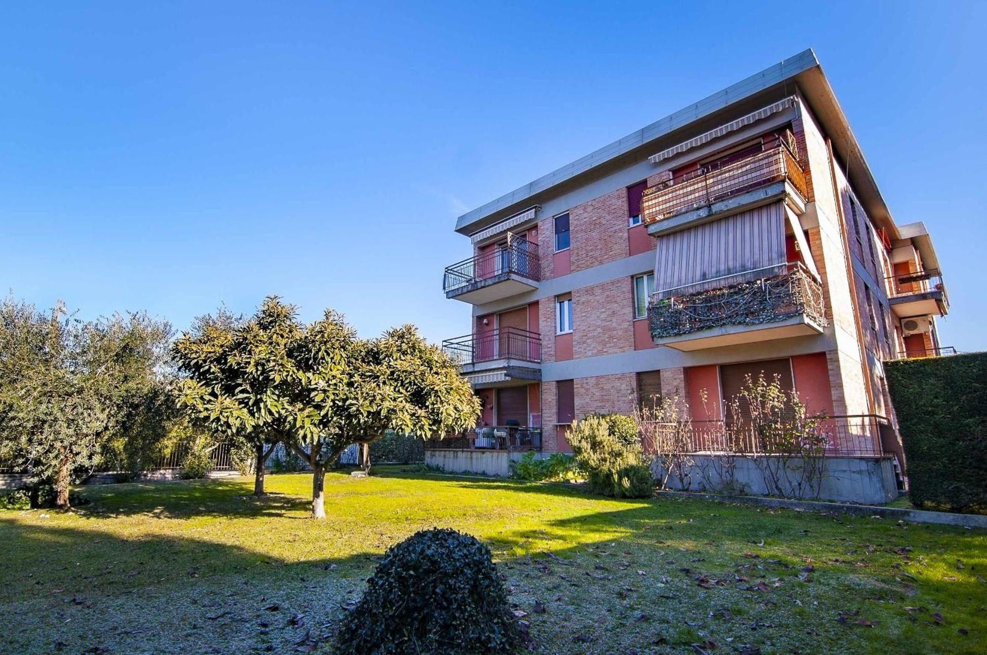 Apartment Dimora Gu Terrazza Vista 100m Da Bardolino
